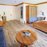 מלון Bodmi 3*